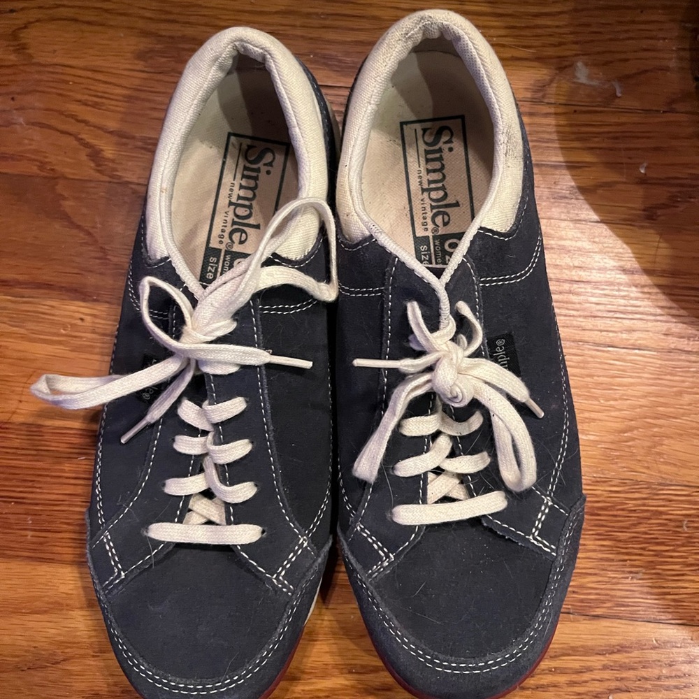 Simple Brand Suede Sneakers